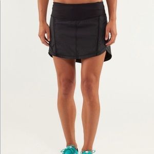 Lululemon Full Stride Skirt Size 8